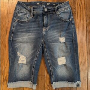 Wallflower Legendary Fit Distressed Cuffed Bermuda Shorts Dark Wash Womens Sz 5